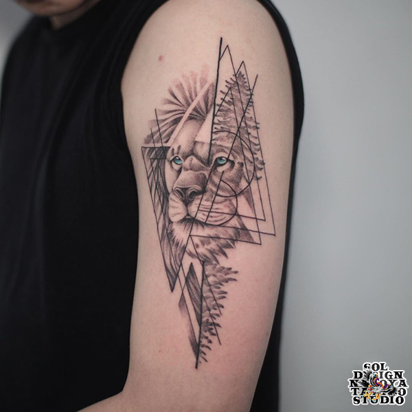 大須　タトゥー